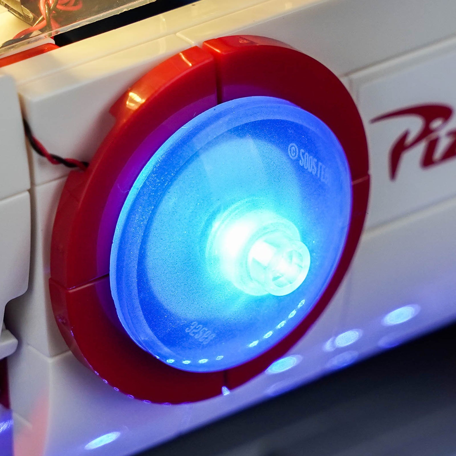 LED-belysningssæt til LEGO® Disney Alien med Pizza Planet Raketforlystelse – 43307 (Galaktisk Edition)