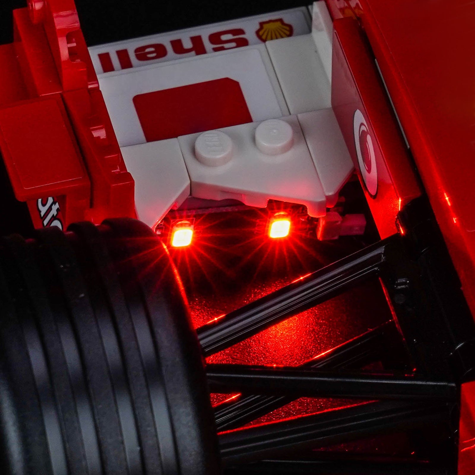 LED-belysningssæt til LEGO® Icons Ferrari F2004 & Michael Schumacher – 11375 fjernbetjeningsversion